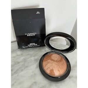 MAC ~ 'GOLD DEPOSIT' Mineralize Skinfinish Highlighter ~ Full Size 10 g ~ NIB